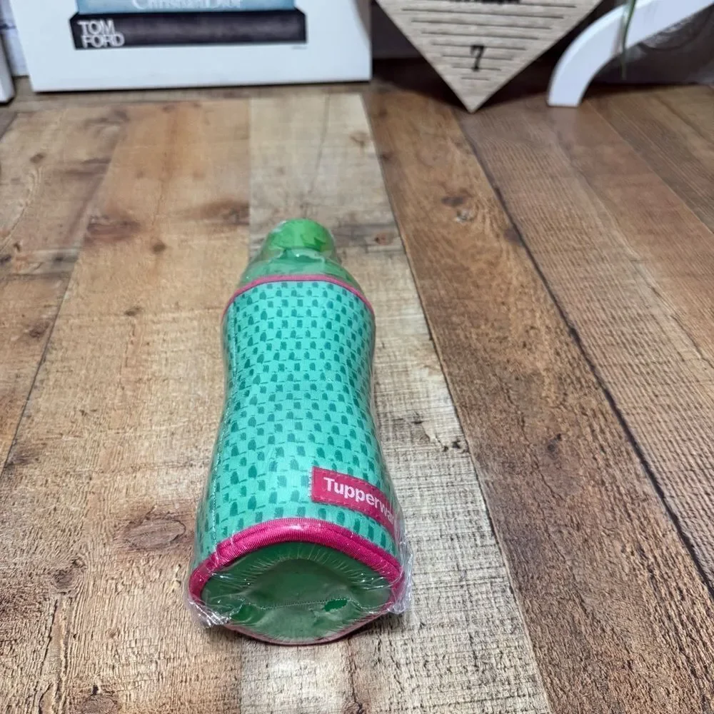 Tupperware 25 oz Pink Eco Water Bottle with Pink Green Neoprene Sleeve